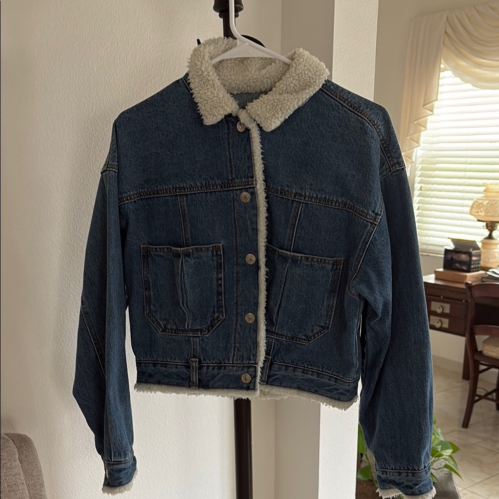 Forever 21 Blue and Cream Jean Jacket with Classic Fit